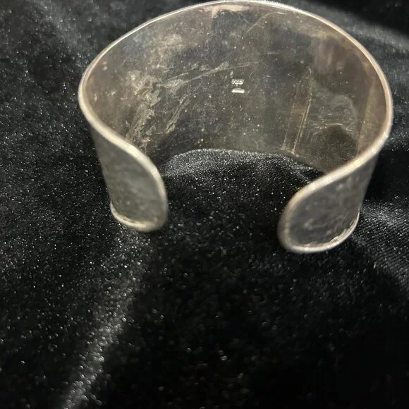 Vintage Sterling Silver Cuff Bracelet with Large Black Stone - Picture 2 of 3